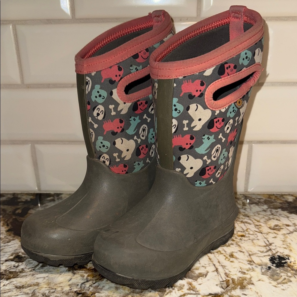 Bogs Kids' Gray and Red Animal Print Rain Boots
